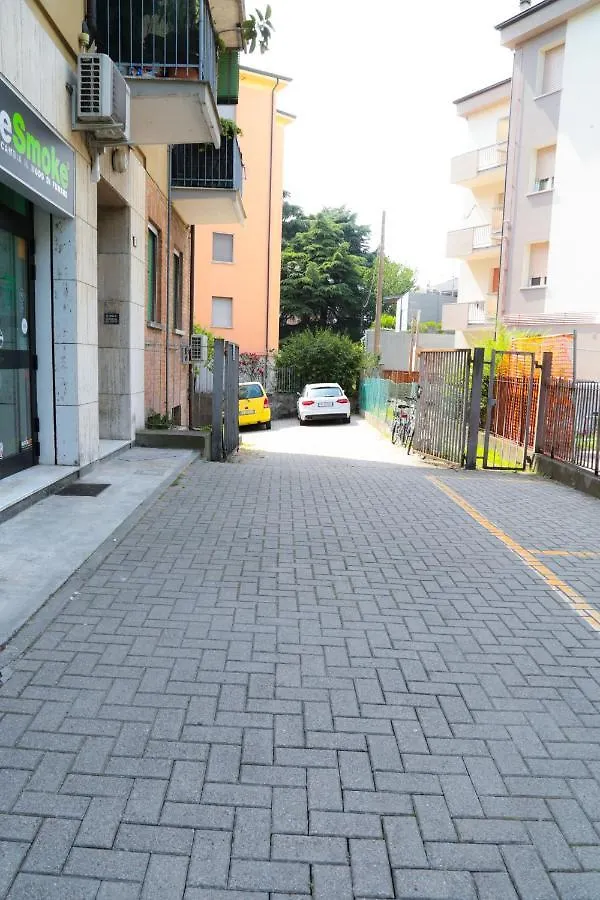 Guest House Simonazzi Reggio nell'Emilia 0*,
